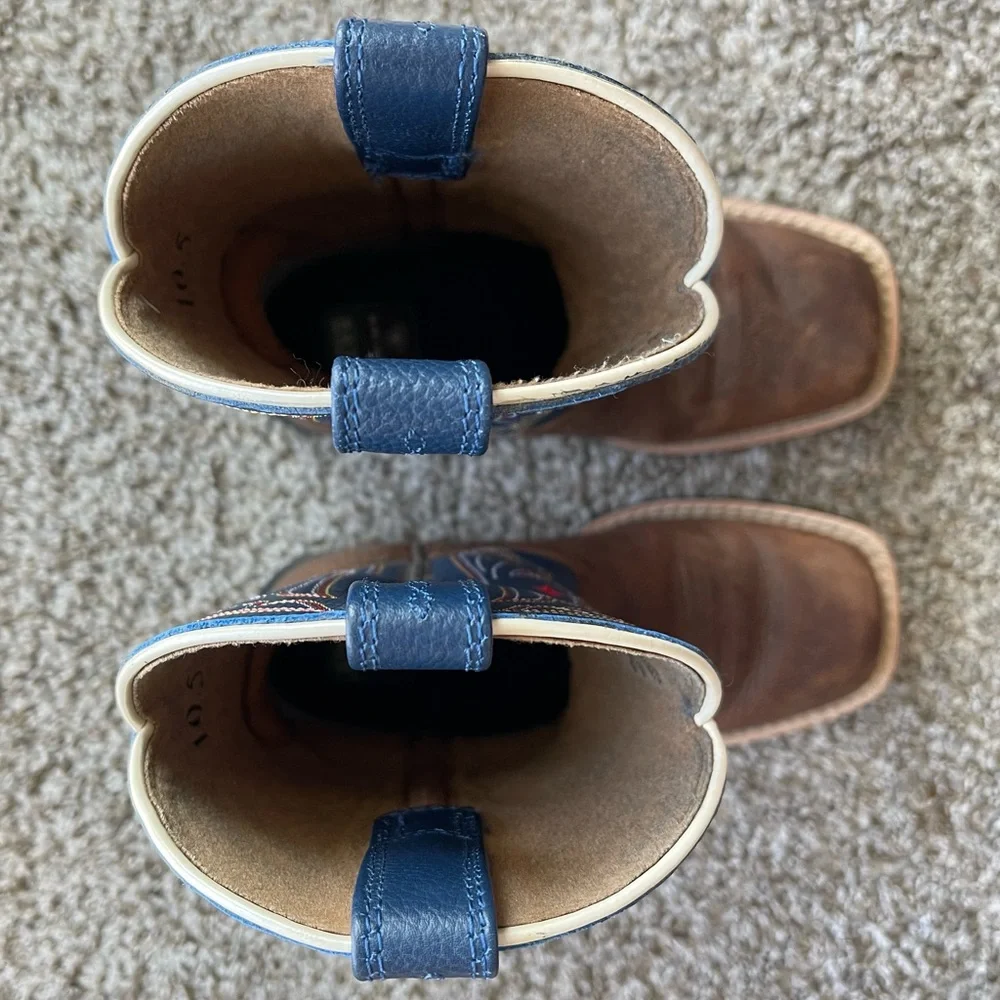 Ariat Brown Leather Cowboy Boots with Blue Stitching